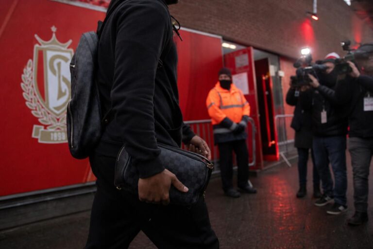 Transfercontext rond Standard Luik bij Sclessin zonder herkenbare gezichten