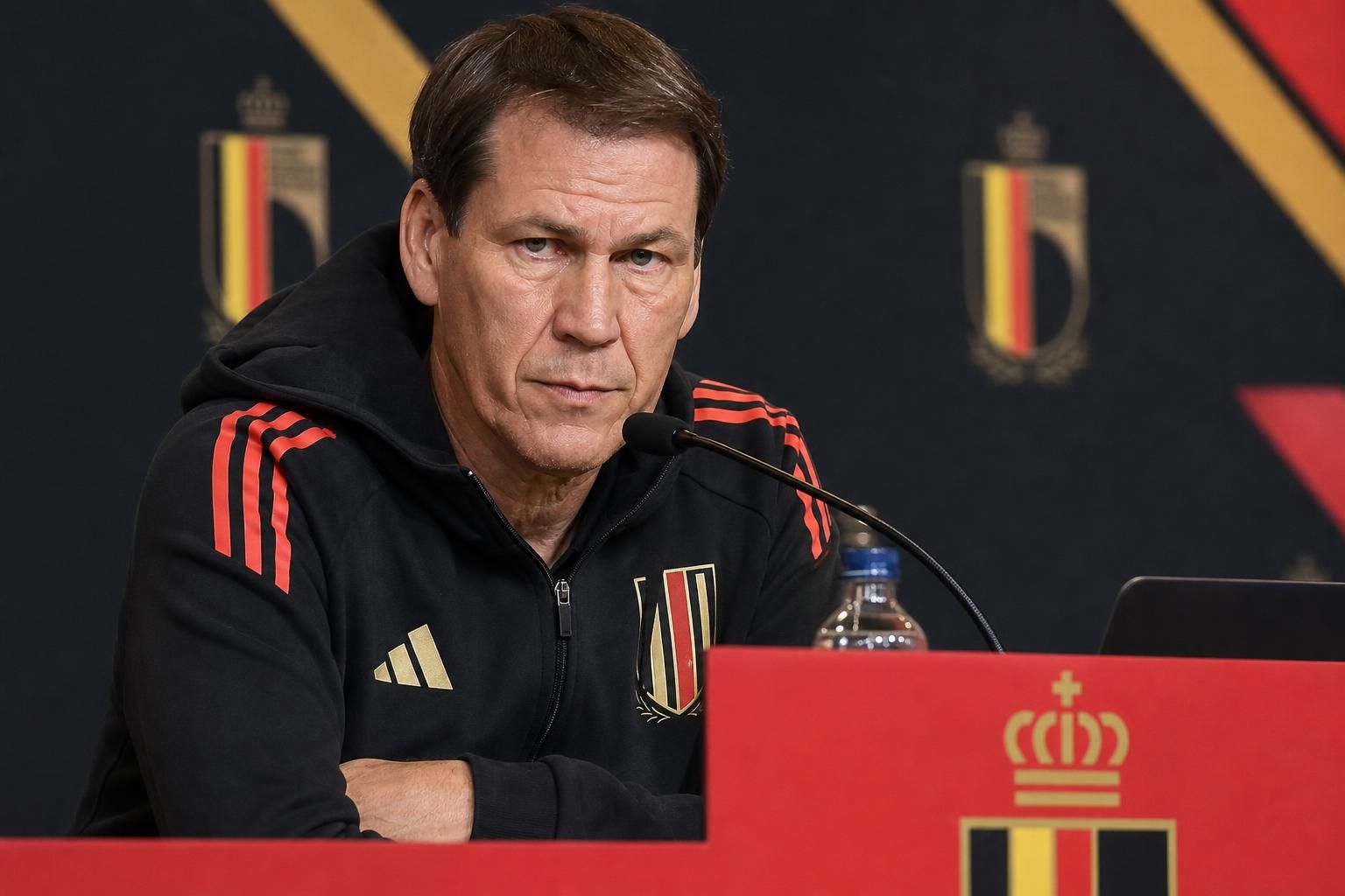 Rudi Garcia in een gespannen perscontext rond de Rode Duivels op het WK