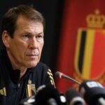 Rudi Garcia tijdens een gespannen persmoment bij de Rode Duivels