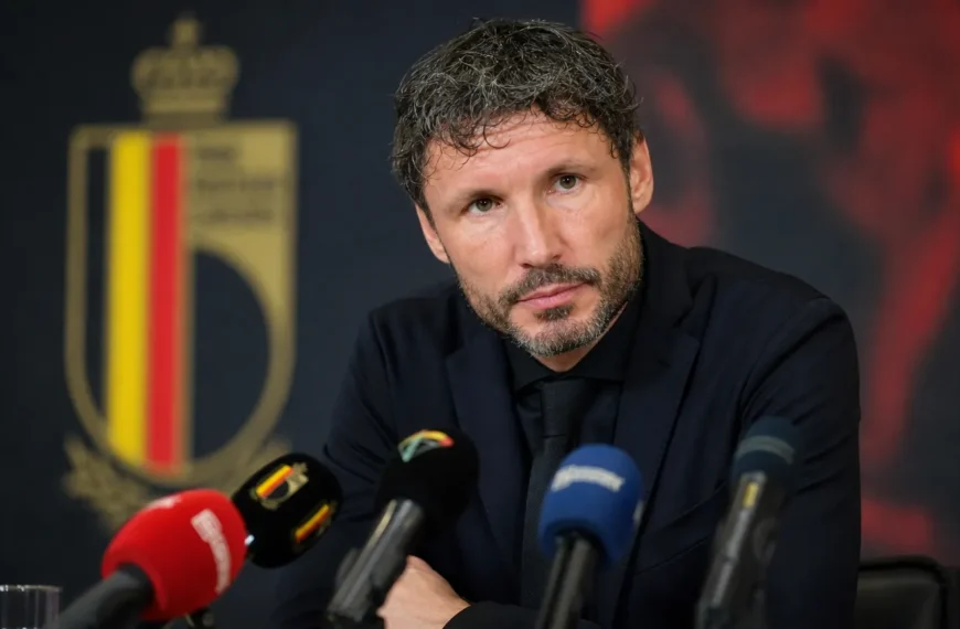 Mark van Bommel bij een persmoment rond zijn aanstelling als bondscoach van de Rode Duivels