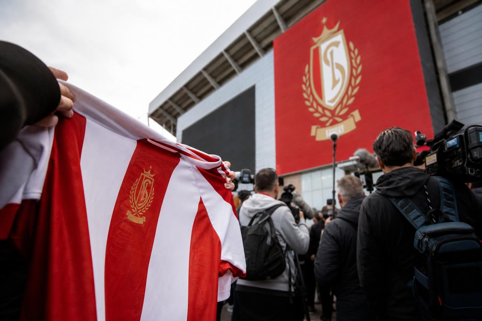 Transfercontext rond Standard Luik tijdens een drukke zomermercato