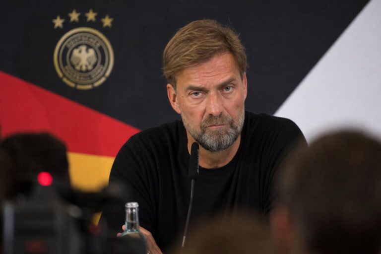 Jürgen Klopp in een gespannen perscontext rond de Duitse nationale ploeg