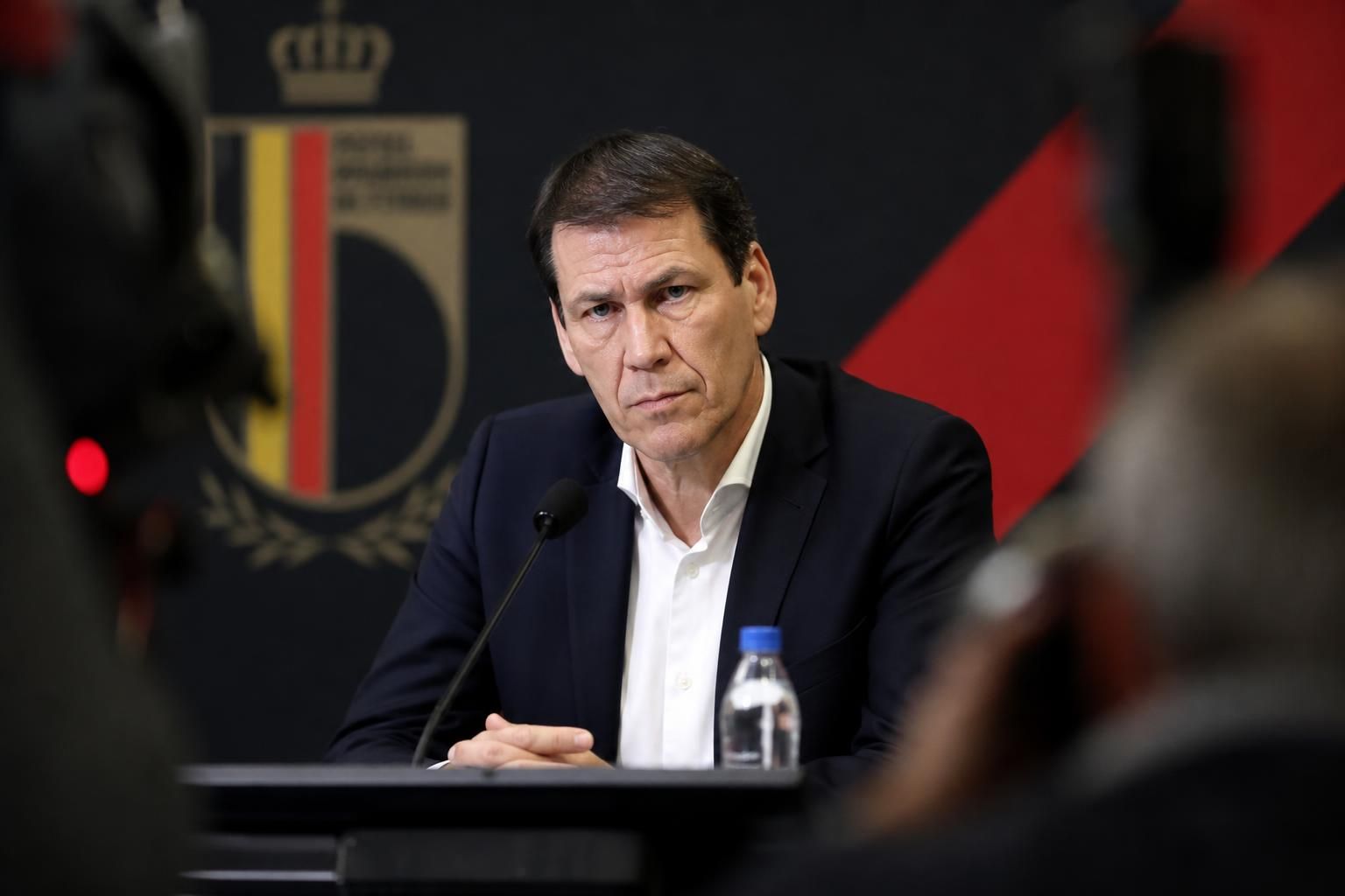 Rudi Garcia in een gespannen perscontext rond de toekomst bij de Rode Duivels