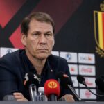 Rudi Garcia tijdens een gespannen persmoment bij de Rode Duivels na de WK-uitschakeling
