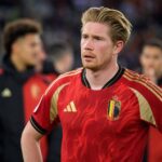 Kevin De Bruyne in een gespannen Rode Duivels-sfeer na een intense interlandavond