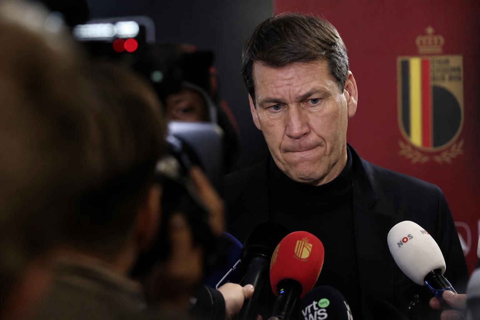 Rudi Garcia tijdens een gespannen persmoment rond de Rode Duivels