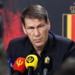 Rudi Garcia tijdens een gespannen persmoment rond de Rode Duivels
