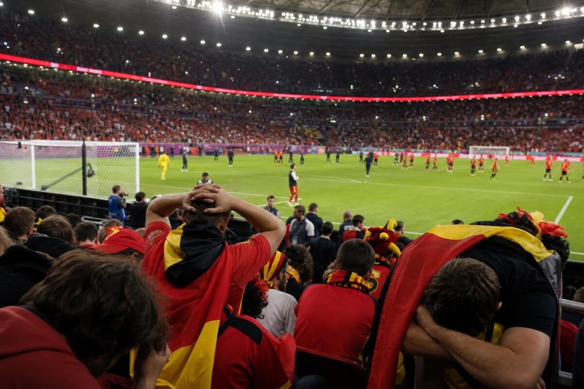 Rode Duivels verwerken WK-uitschakeling in gespannen stadionomgeving