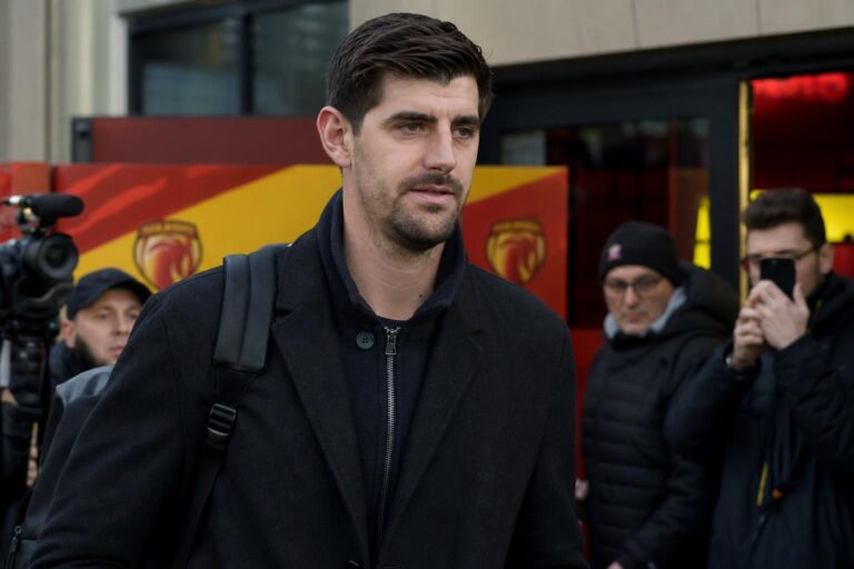 Thibaut Courtois in een voetbalcontext rond de transferambities van Le Mans