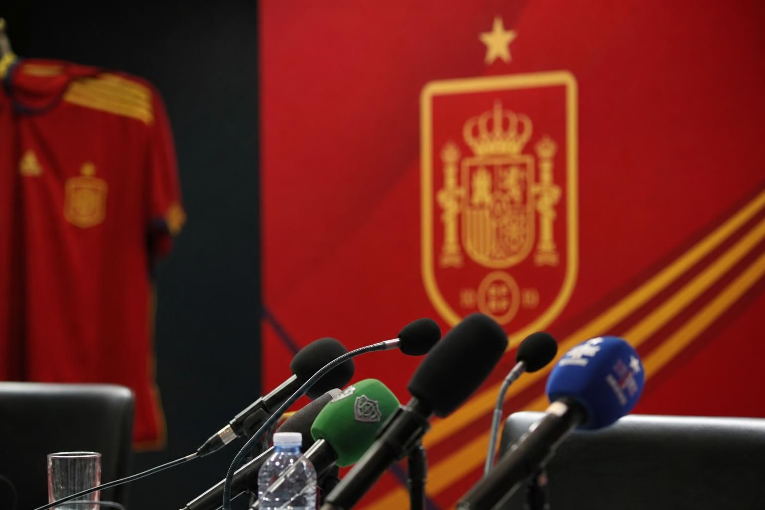 Spaanse perscontext na de WK-kwartfinale tegen België met focus op de discussie rond Pedri