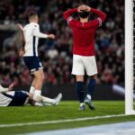 Noorse speler reageert gefrustreerd na een beslissend WK-moment tegen Engeland