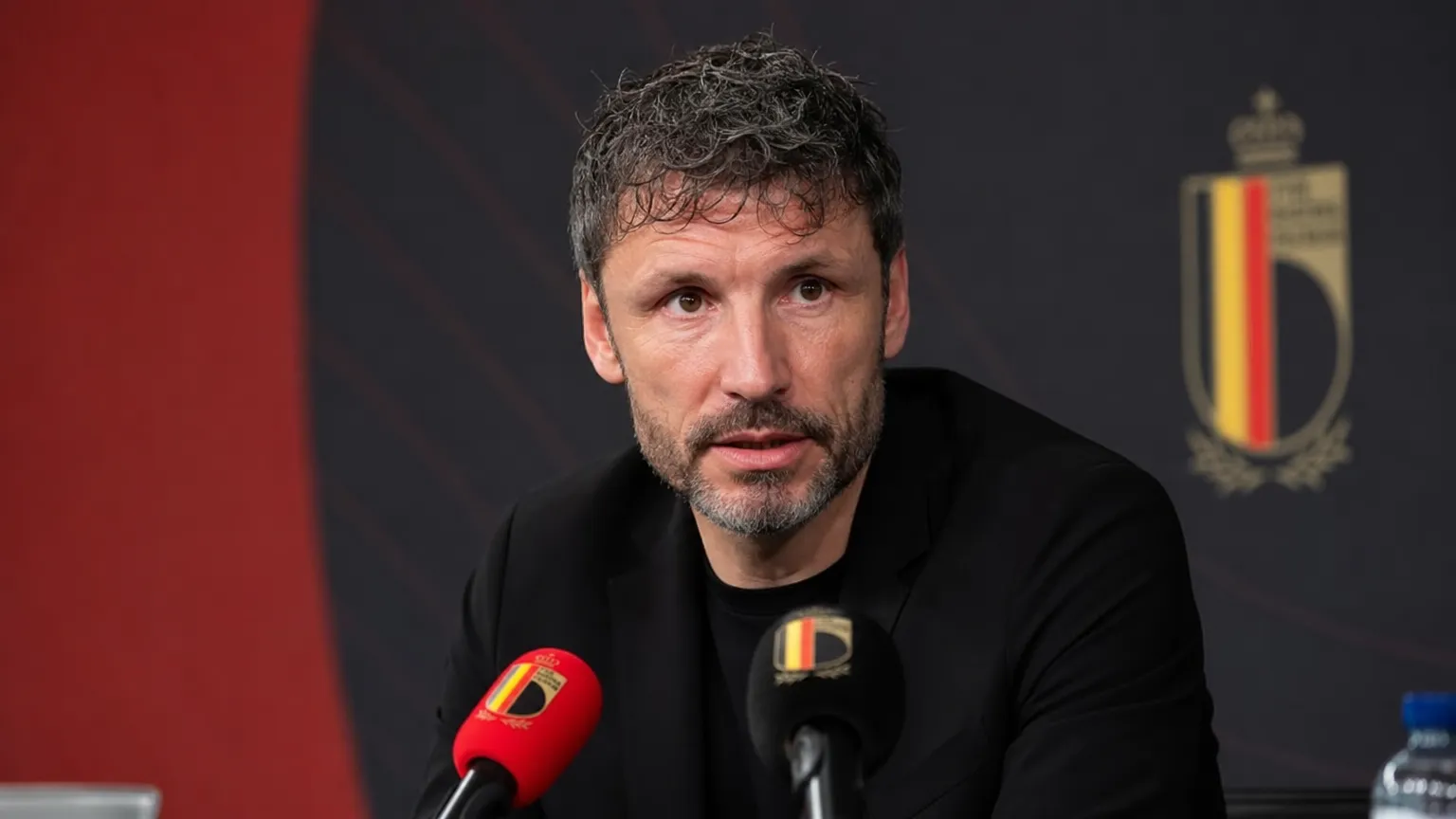 Mark van Bommel tijdens een persmoment rond de Rode Duivels