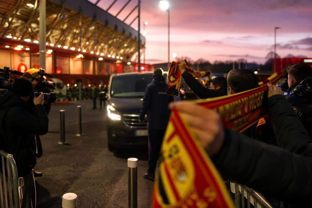 Transfercontext rond Loïs Openda en RC Lens zonder herkenbare gezichten