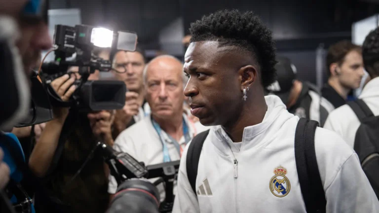 Vinícius Júnior in gespannen Real Madrid-context rond transfergeruchten