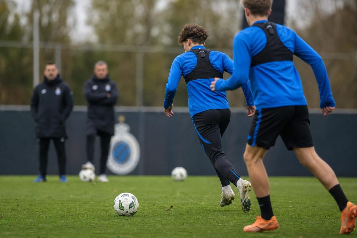 Trainingscontext bij Club Brugge rond de contractverlenging van Axl Wins