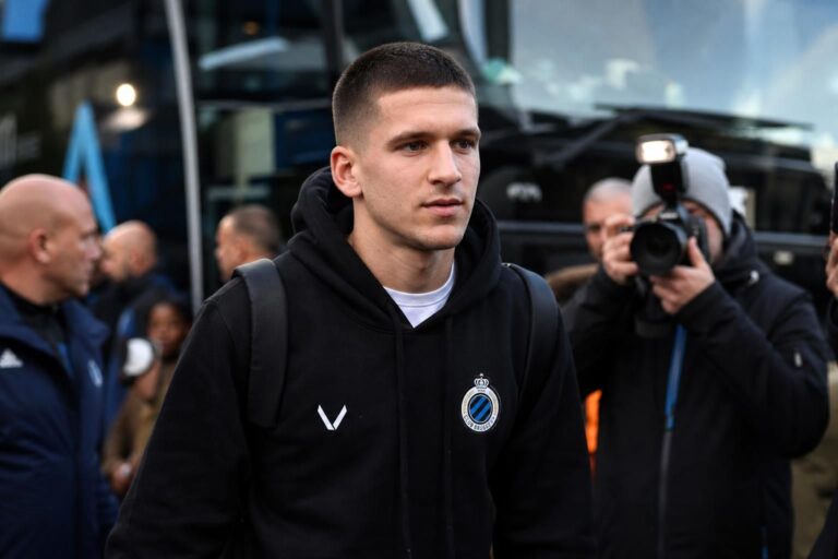 Christos Tzolis in de context van een mogelijk transferdossier tussen Club Brugge en Arsenal