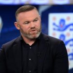 Wayne Rooney als analist tijdens een WK-discussie over Jude Bellingham