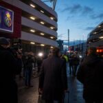 Transfersfeer rond Belgische clubs in een stadionomgeving