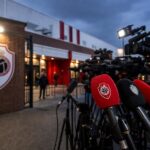 Gespannen sfeer rond de Bosuil terwijl Antwerp wacht op duidelijkheid over de overname
