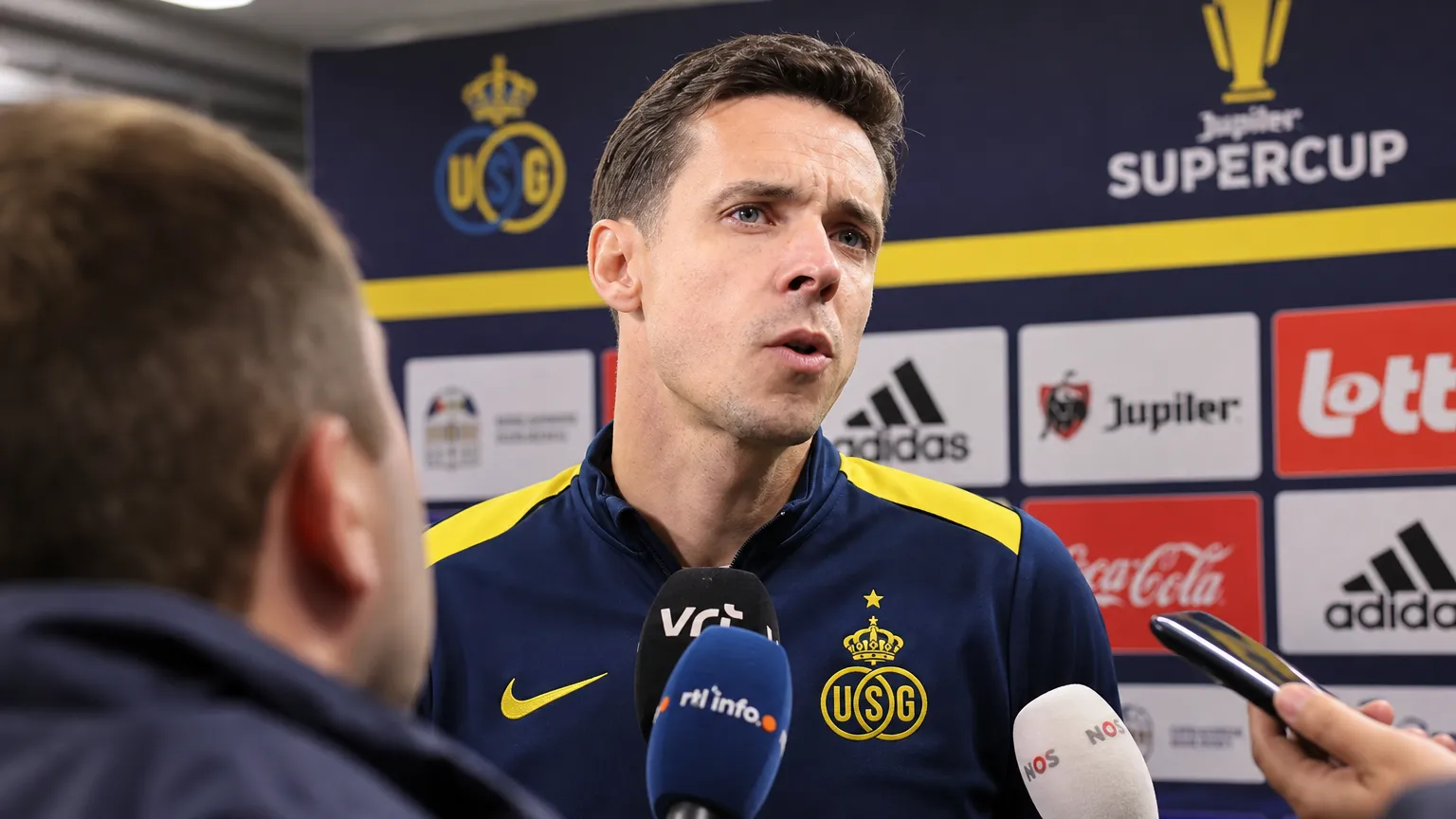 David Hubert van Union SG spreekt na de gewonnen Supercup