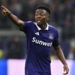 Marco Kana van Anderlecht in actie tijdens een voetbalwedstrijd.