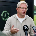 Lars Friis tijdens een interview in de aanloop naar de Brugse derby.