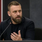 Daniele De Rossi spreekt op een persconferentie van Genoa na een wedstrijd.