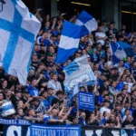 Voetbalpersbeeld in een wedstrijdcontext bij Dinamo City.