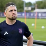 Adriano Bertaccini in het tenue van RSC Anderlecht langs het trainingsveld.