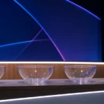 Transparante lotingskommen op een voorbereide Champions League-loting.
