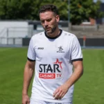 Birger Verstraete van OH Leuven stapt na de wedstrijd over het veld.