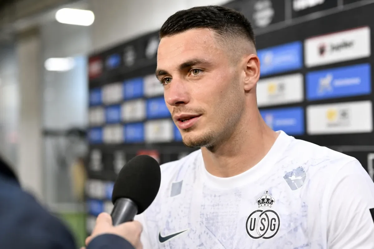 Raul Florucz van Union geeft een interview na een wedstrijd.