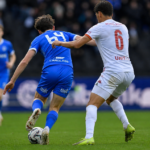 Anonieme spelers tijdens een thuiswedstrijd van Jong KRC Genk.