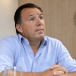 Marc Wilmots tijdens een rustig interview in een clubruimte van Standard Luik.