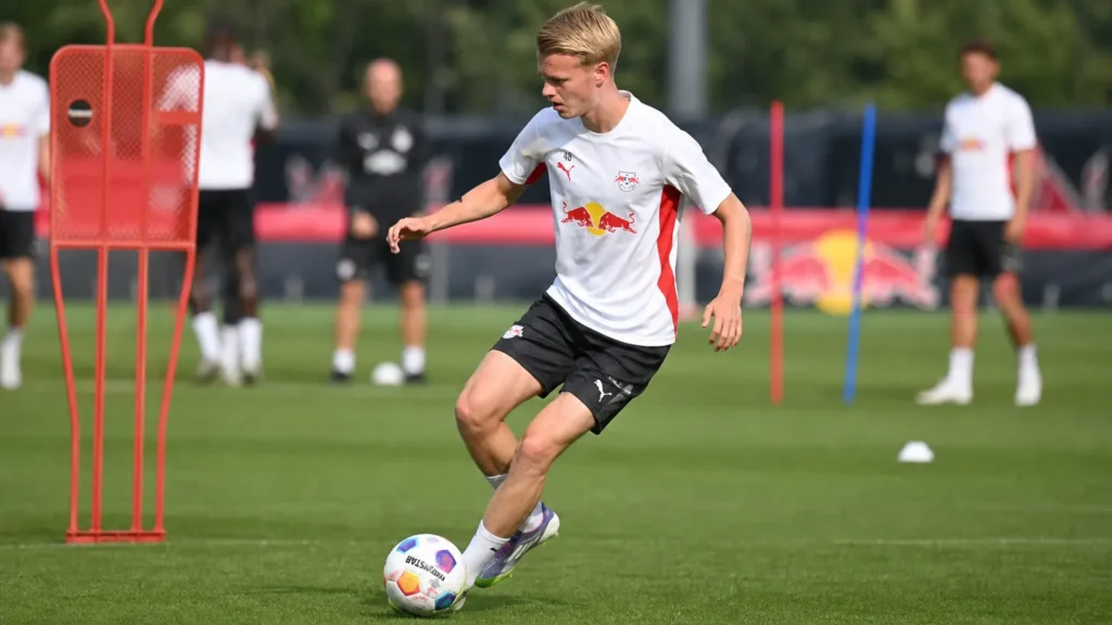 RB Leipzig op het trainingscomplex tijdens een oefensessie.
