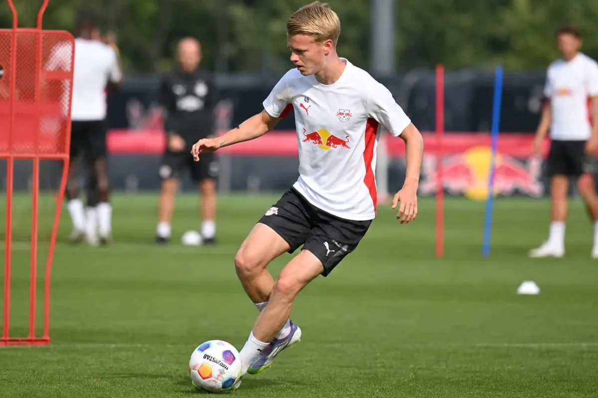 RB Leipzig op het trainingscomplex tijdens een oefensessie.