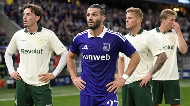 Léo Pétrot van Anderlecht reageert na afloop op het veld.