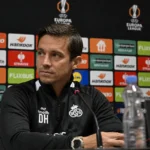 David Hubert tijdens een persconferentie van Union SG voor de Europa League.