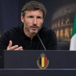 Mark van Bommel tijdens een persmoment voor België tegen Italië.
