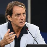 Roberto Mancini spreekt na afloop op een persconferentie.