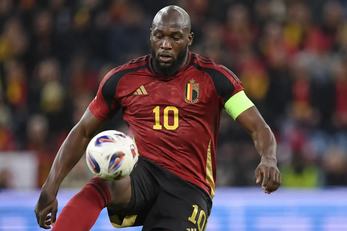 Romelu Lukaku in het tenue van de Belgische nationale ploeg tijdens een wedstrijdmoment.