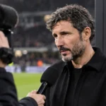 Mark van Bommel tijdens een interviewzone na een interland van België.