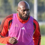 Romelu Lukaku tijdens een oefenmoment op een trainingsveld.