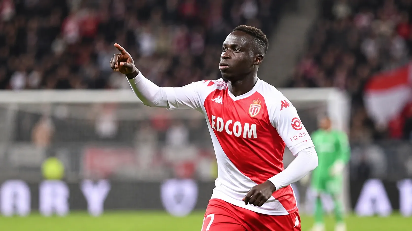 Krépin Diatta in het tenue van AS Monaco tijdens een wedstrijdmoment.