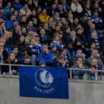 Supporters van KAA Gent op de tribune van de Planet Group arena.