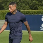 Richarlison tijdens een rustige training aan het trainingscomplex van Tottenham Hotspur.