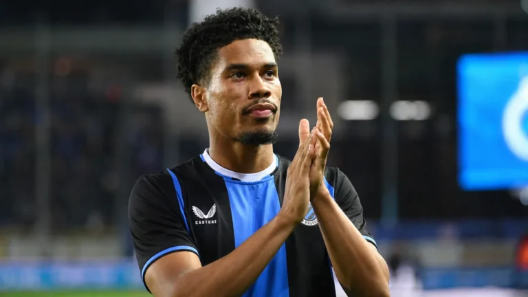 Félix Lemaréchal van Club Brugge op het veld na een wedstrijd.