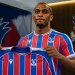 Quinten Timber tijdens zijn officiële voorstelling als speler van Crystal Palace.