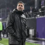 Mohamed Messoudi op het veld na een regenachtige bekerwedstrijd van Beerschot.