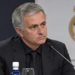 José Mourinho reageert tijdens een persconferentie van Real Madrid.